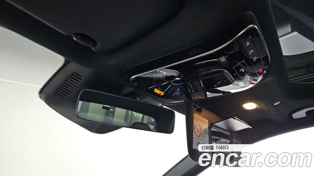 Mercedes-Benz C-Class 2022 — photo 23