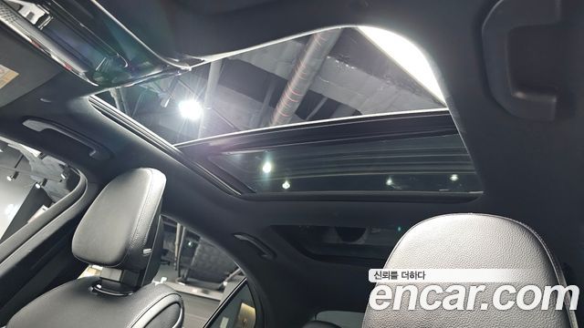 Mercedes-Benz C-Class 2022 — photo 24