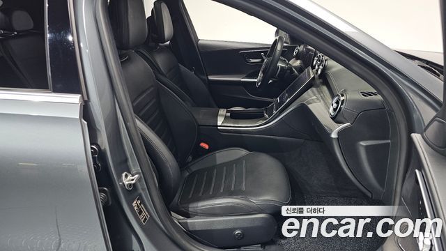 Mercedes-Benz C-Class 2022 — photo 16