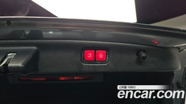 Mercedes-Benz C-Class 2022 — photo 27