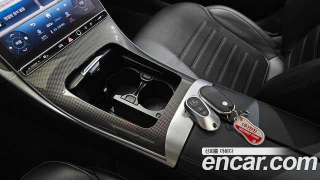 Mercedes-Benz C-Class 2022 — photo 32