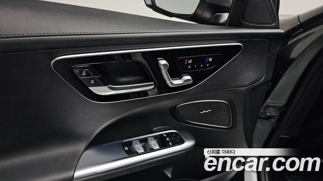 Mercedes-Benz C-Class 2022 — photo 34