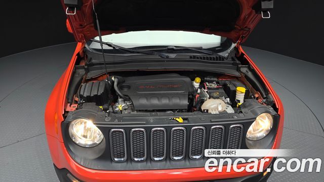 Jeep Renegade 2015 — photo 6