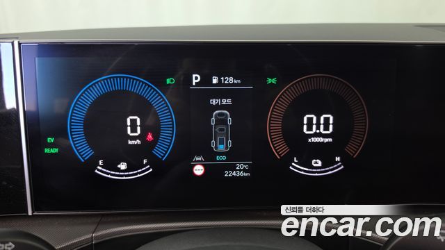 Hyundai Santafe 2025 — photo 11
