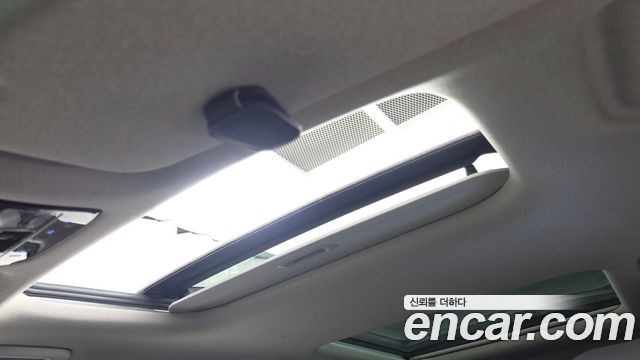 Hyundai Santafe 2025 — photo 24