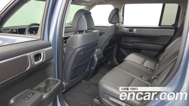 Hyundai Santafe 2025 — photo 16