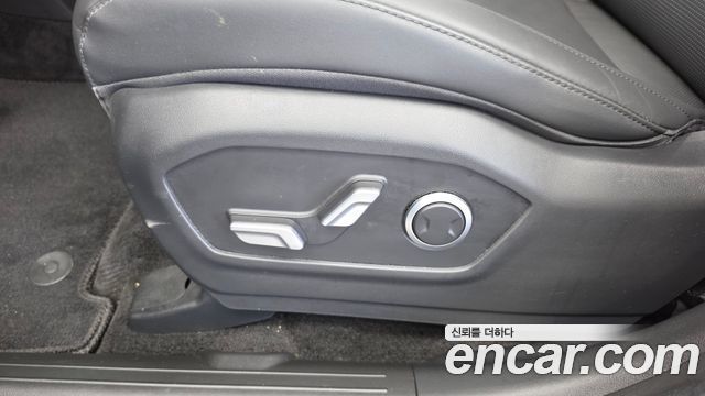 Hyundai Santafe 2025 — photo 31