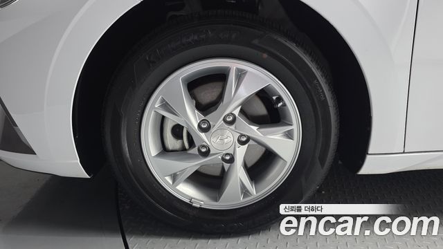Hyundai AVANTE 2023 — photo 5