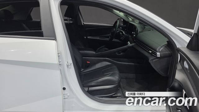 Hyundai AVANTE 2023 — photo 11