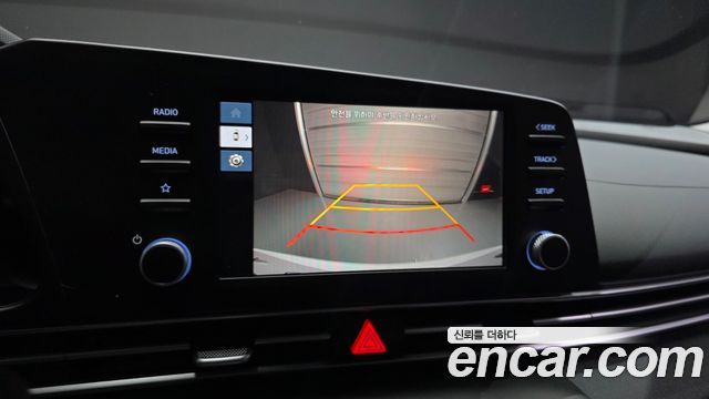 Hyundai AVANTE 2023 — photo 18