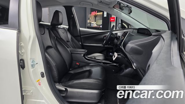 Toyota Prius 2018 — photo 17
