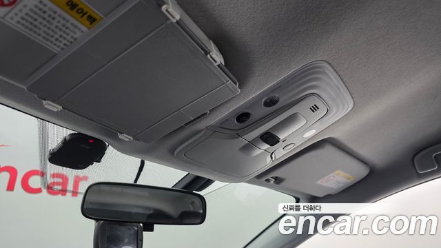 Toyota Prius 2018 — photo 25