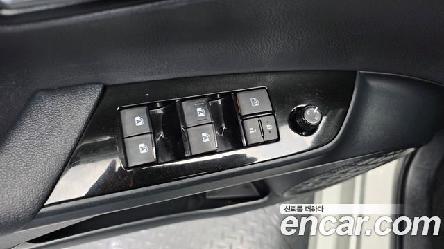 Toyota Prius 2018 — photo 29