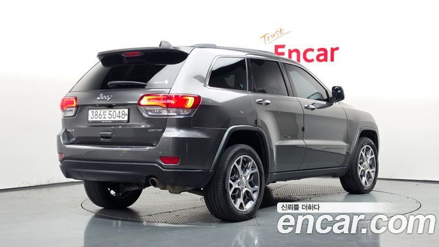 Jeep Cherokee 2021 — photo 2