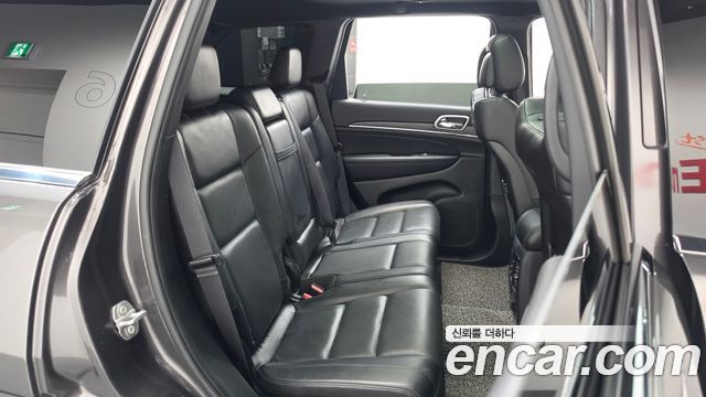 Jeep Cherokee 2021 — photo 17