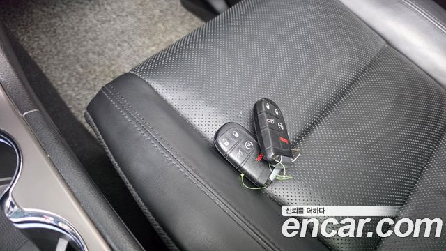 Jeep Cherokee 2021 — photo 23