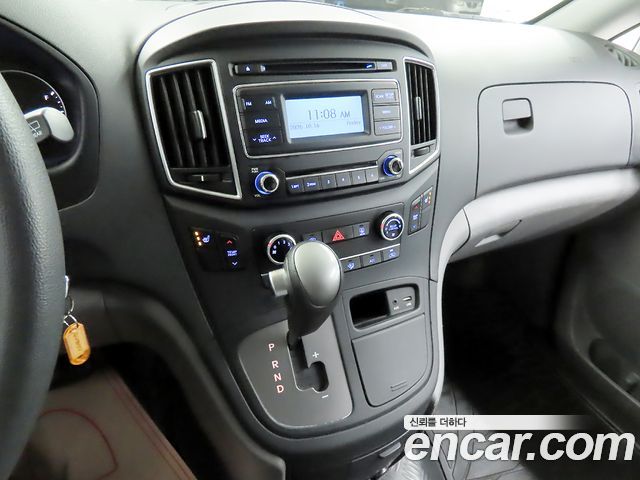 Hyundai Starex 2021 — photo 11