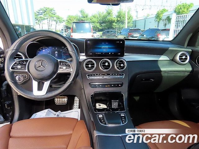 Mercedes-Benz GLC-Class 2021 — photo 9
