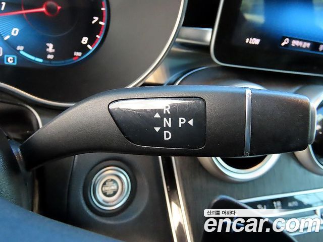 Mercedes-Benz GLC-Class 2021 — photo 13