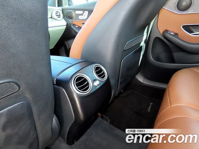 Mercedes-Benz GLC-Class 2021 — photo 18