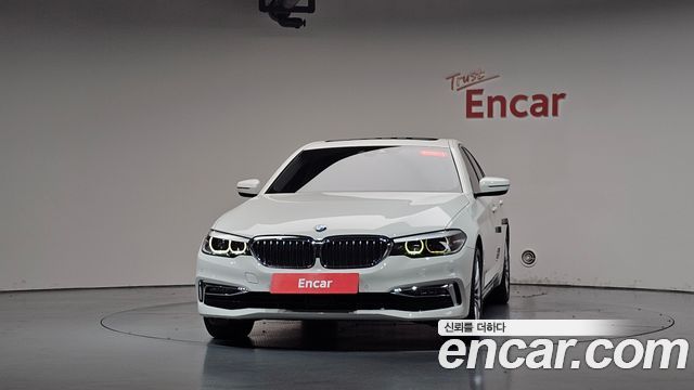 BMW 5-Series 2020 — photo 3