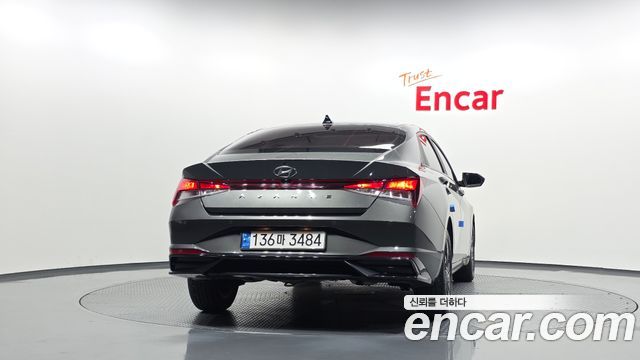 Hyundai AVANTE 2023 — photo 4