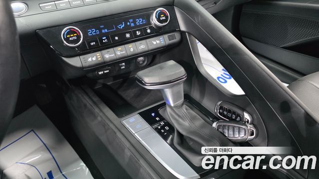 Hyundai AVANTE 2023 — photo 12