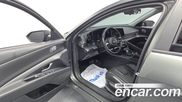 Hyundai AVANTE 2023 — photo 13