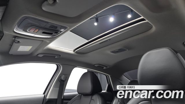 Hyundai AVANTE 2023 — photo 31