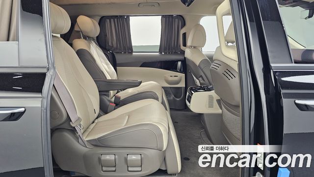 Kia Canival 2025 — photo 12