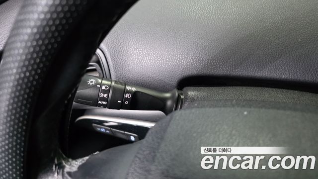 Toyota Prius 2017 — photo 35