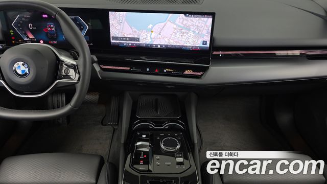 BMW 5-Series 2024 — photo 20