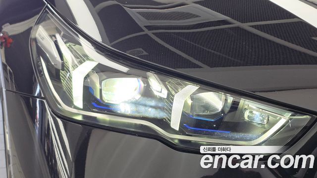 BMW 5-Series 2024 — photo 8