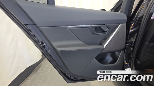 BMW 5-Series 2024 — photo 15