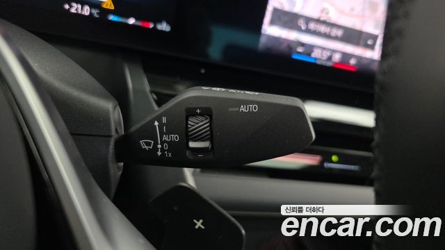 BMW 5-Series 2024 — photo 28