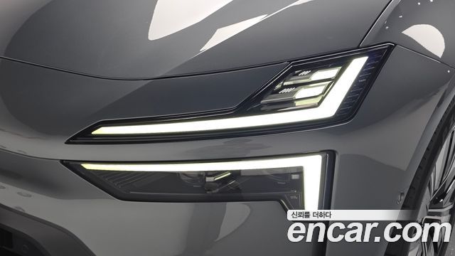 Polestar Polestar 4 2026 — photo 8