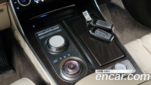 Genesis GV80 2023 — photo 12