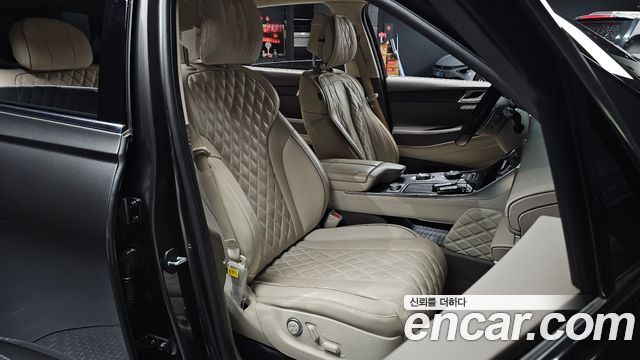 Genesis GV80 2023 — photo 13