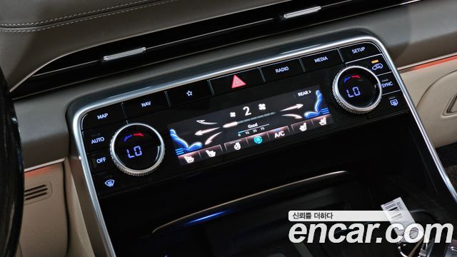 Genesis GV80 2023 — photo 22