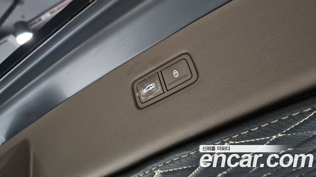 Genesis GV80 2023 — photo 24