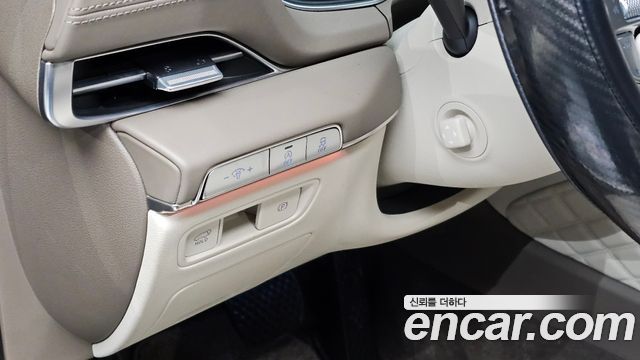 Genesis GV80 2023 — photo 25