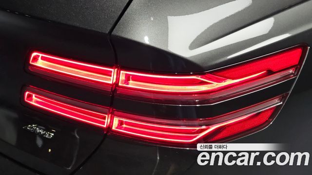 Genesis GV80 2023 — photo 9