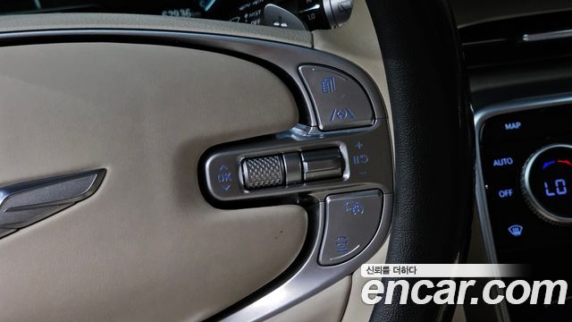 Genesis GV80 2023 — photo 32