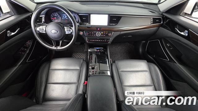 Kia K7 2018 — photo 10