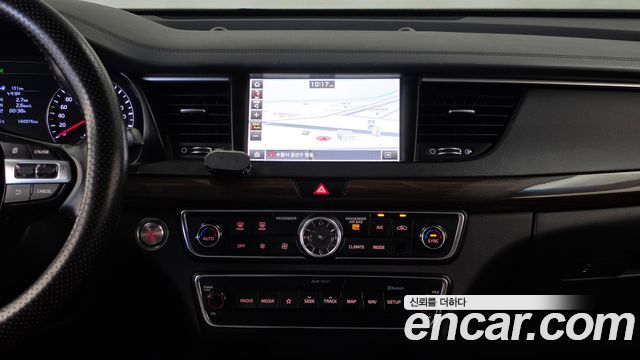 Kia K7 2018 — photo 20
