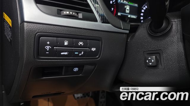 Genesis G80 2017 — photo 14