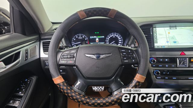 Genesis G80 2017 — photo 15