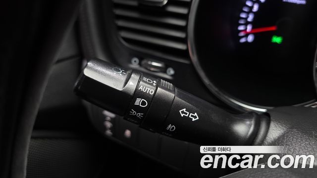 Kia K5 2013 — photo 24