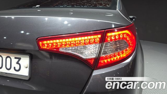 Kia K5 2013 — photo 9