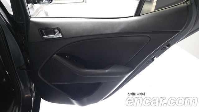 Kia K5 2013 — photo 15